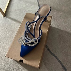 BRAND NEW DOUBLE BOW POINTED TOE BLUE SHOES👠💙
